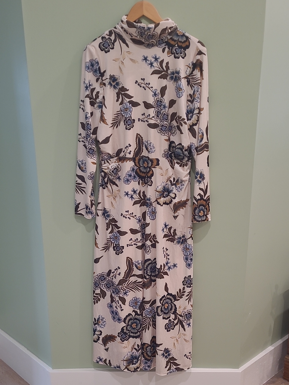 Julia Jordan Cream Floral Long-Sleeve Midi Maxi Dress
